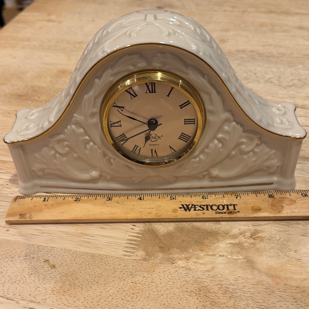 Lenox Ivory and Gold mantle clock